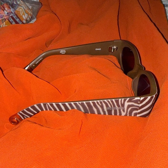 Jacquemus Brown and White Zebra Sunglasses - Picture 3 of 10